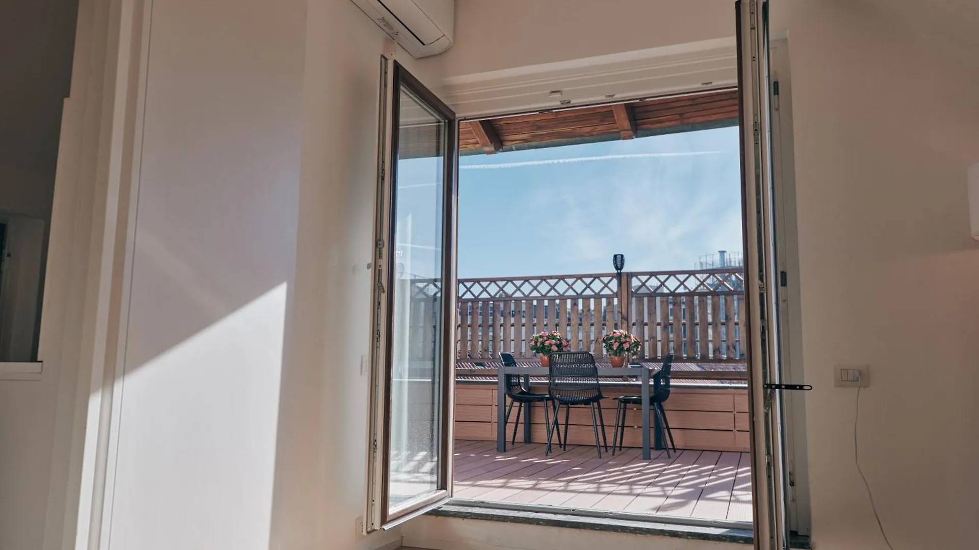 Sant'Andrea Penthouse By Montenapoleone Living Milan 0*,